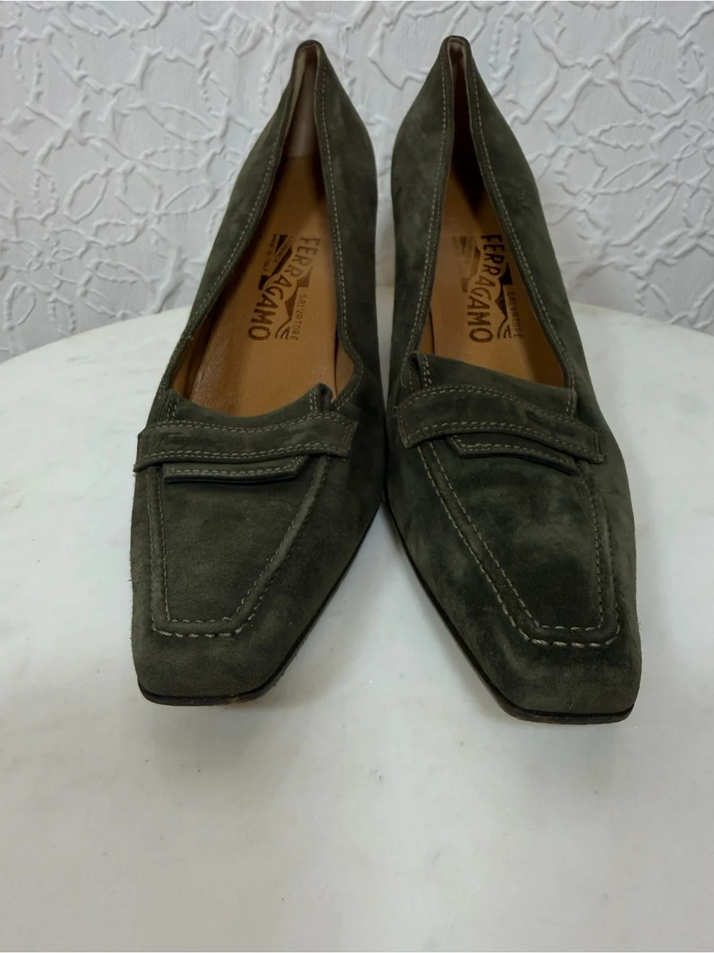 Salvatore Ferragamo Vintage 90’s Olive Green Suede Square Heel Loafers Sz 8.5